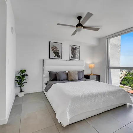 Beautiful Property With King Bed & Free Parking Miami Exterior photo