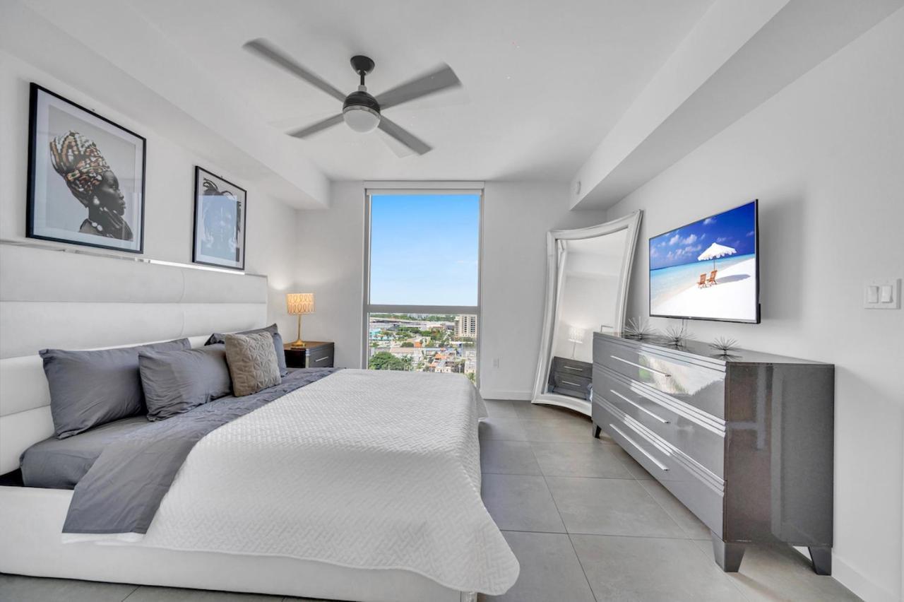 Apartment Beautiful With King Bed & Free Parking *