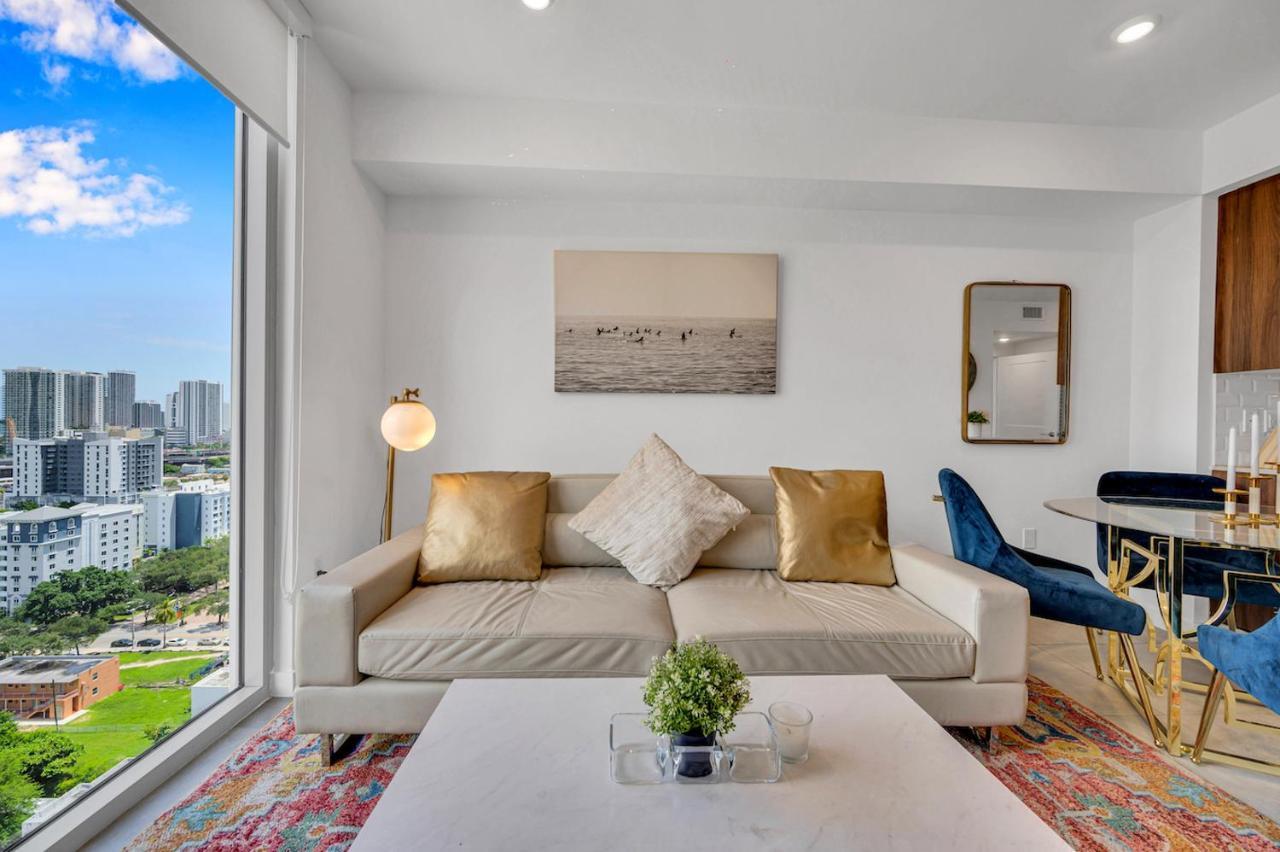 Apartment Beautiful With King Bed & Free Parking *